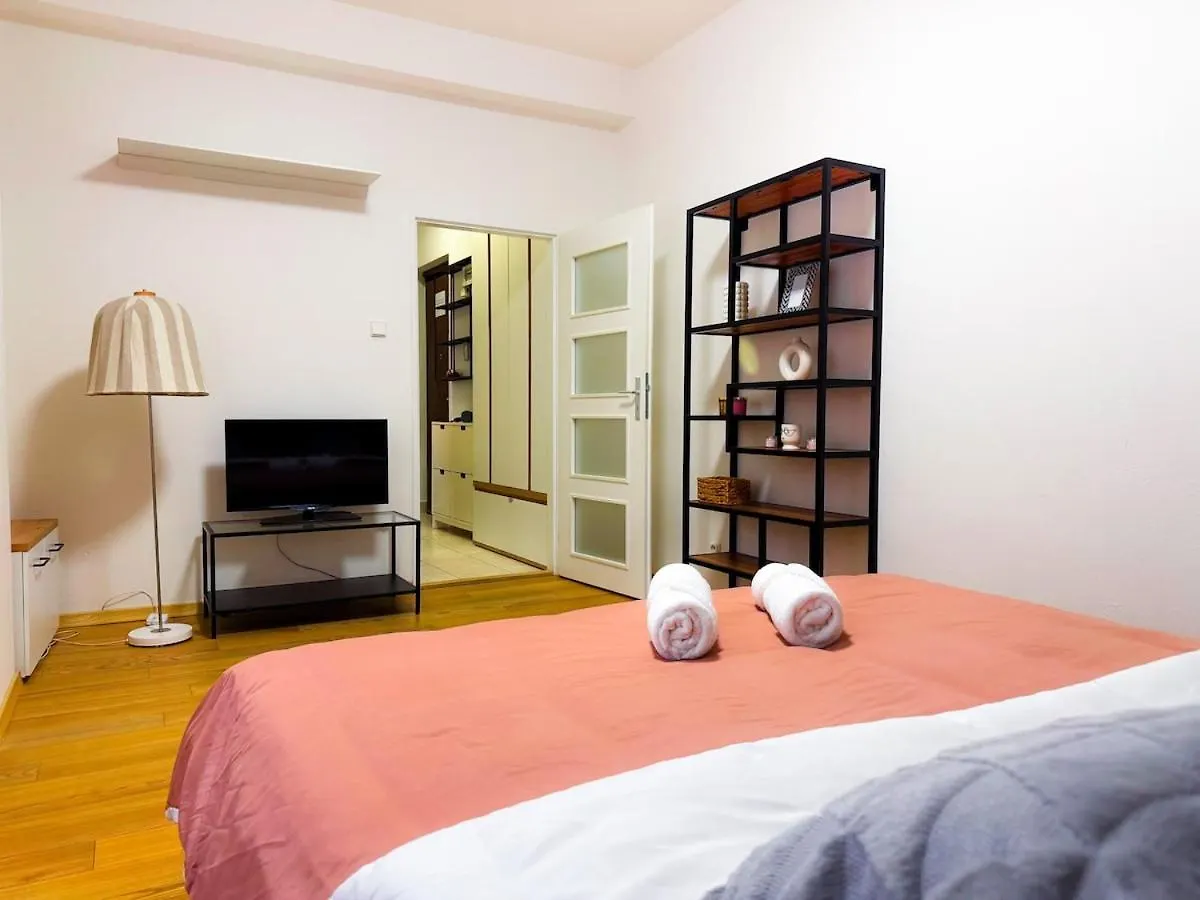 Lotus Apartment Riverside Stay プラハ