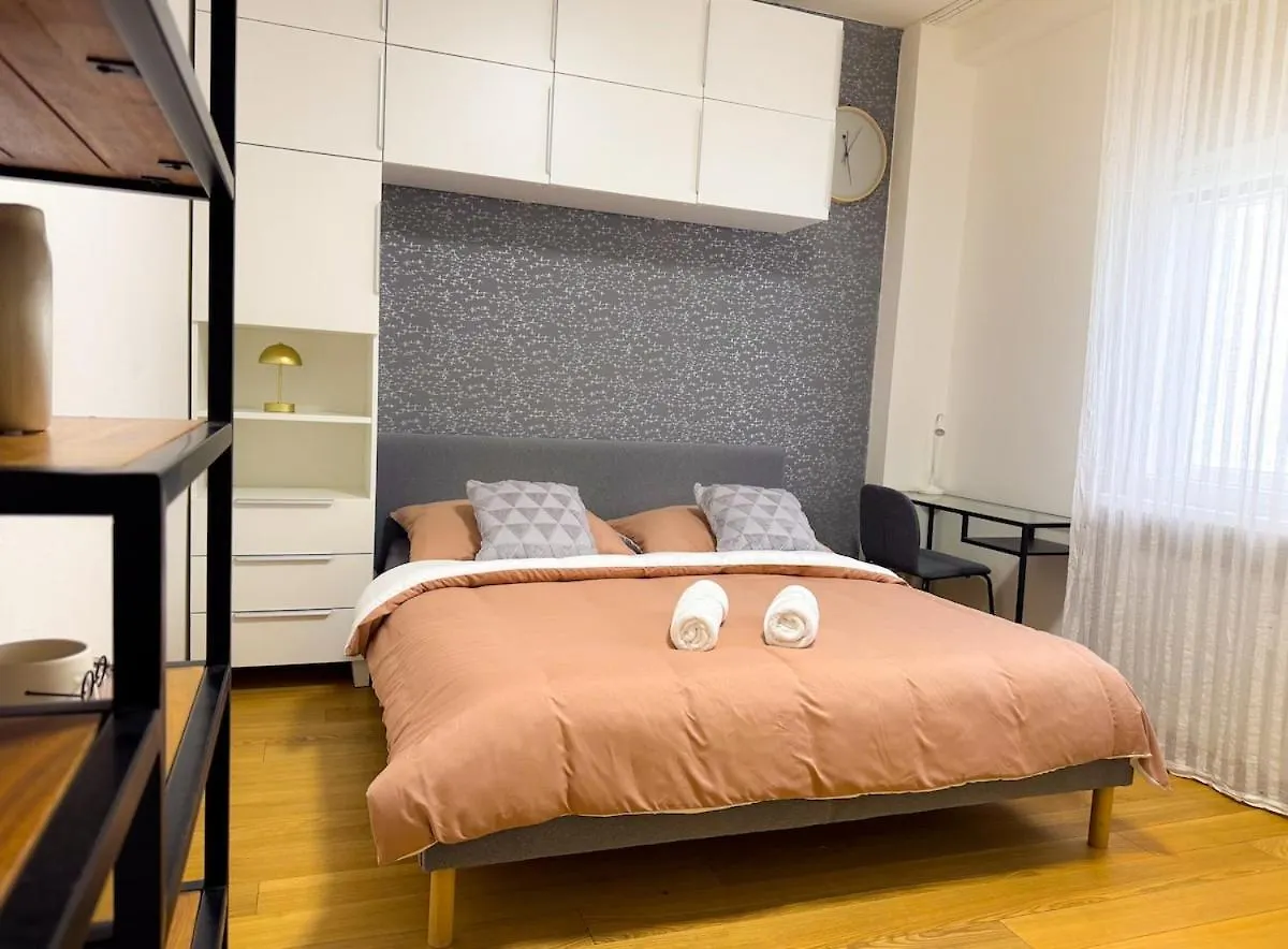 Lotus Apartment Riverside Stay location